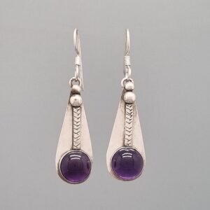Teardrop Shield with Amethyst
