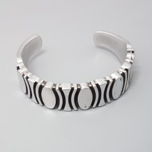 Oval Link Cuff Bracelet